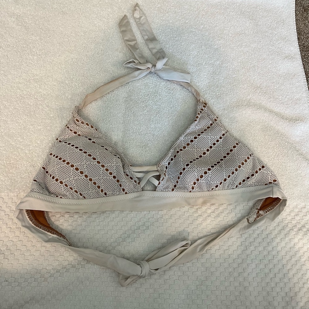 L bikini top